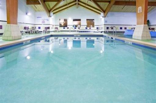 фото отеля Holiday Inn Conference Center Marshfield