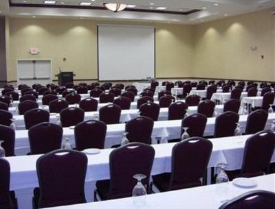 фото отеля Holiday Inn Conference Center Marshfield