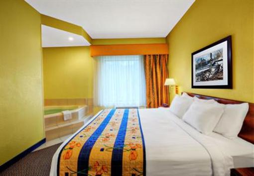 фото отеля SpringHill Suites Milford