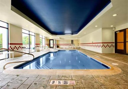 фото отеля SpringHill Suites Milford