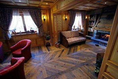 фото отеля Hotel Lo Scoiattolo Gressoney-La-Trinite
