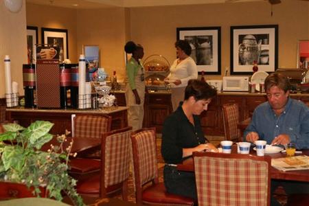 фото отеля Hampton Inn by Hilton - Troy