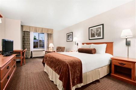 фото отеля BEST WESTERN PLUS Cascade Inn & Suites