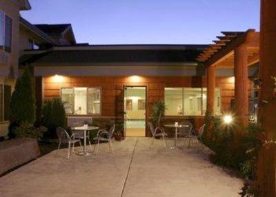 фото отеля BEST WESTERN Plus Snowcap Lodge