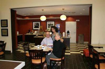 фото отеля Hampton Inn & Suites Conroe - I-45 North