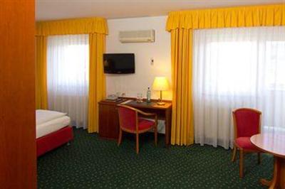 фото отеля Hotel Engelhorn