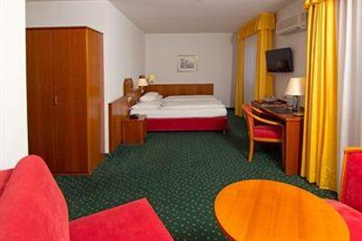 фото отеля Hotel Engelhorn