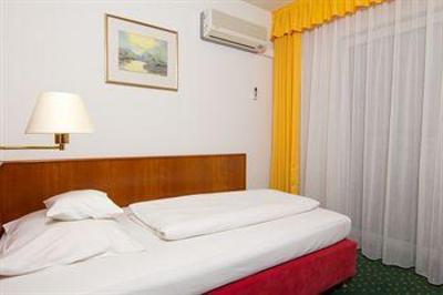 фото отеля Hotel Engelhorn
