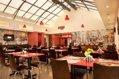 фото отеля Red Fox Hotel East Delhi