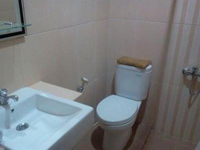 фото отеля d-pavilion Guesthouse & Resto
