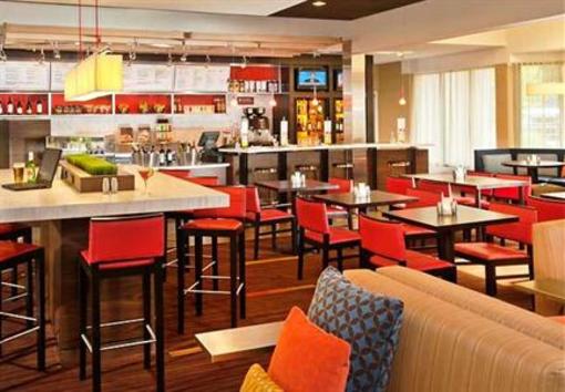фото отеля Courtyard by Marriott Washington Dulles Airport Chantilly