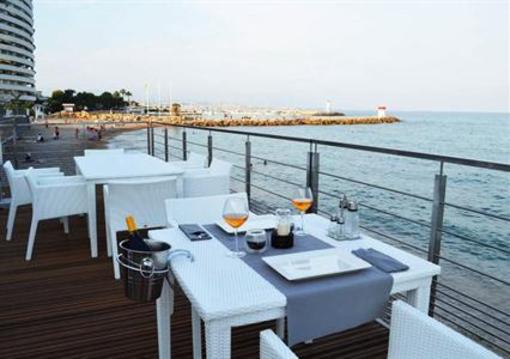 фото отеля Villa Azur Villeneuve-Loubet