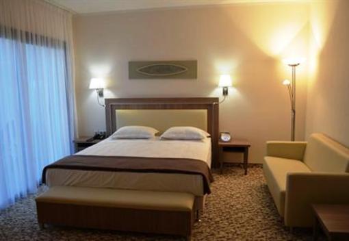 фото отеля Villa Azur Villeneuve-Loubet