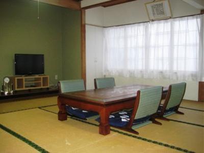 фото отеля Showa Shinzan Youth Hostel
