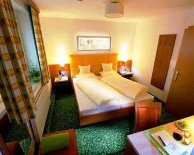 фото отеля Hotel Sonnenhof Timelkam