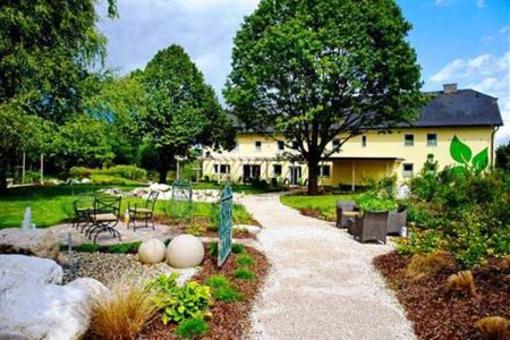 фото отеля Hotel Sonnenhof Timelkam