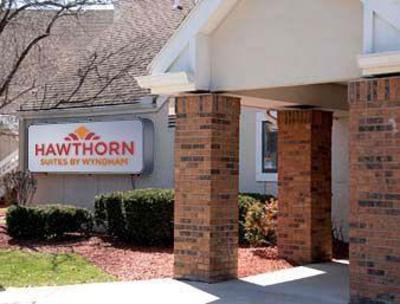 фото отеля Hawthorn Suites by Wyndham Holland