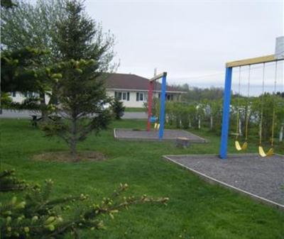 фото отеля Claymore Inn and Suites