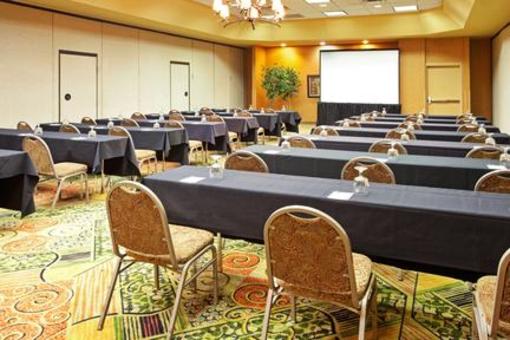 фото отеля Holiday Inn Bolingbrook