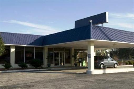 фото отеля Americas Best Inns Summerton