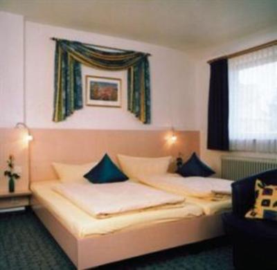 фото отеля Hotel-Gasthof Tor zum Steigerwald
