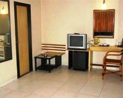 фото отеля Hotel Golden Star Surat