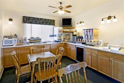 фото отеля Americas Best Value Inn Powell