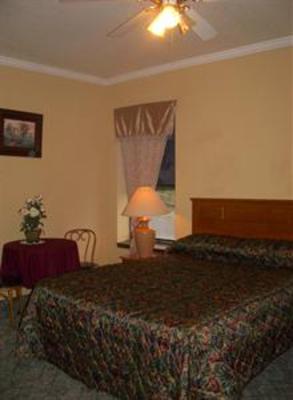 фото отеля Yaquina Bay Hotel