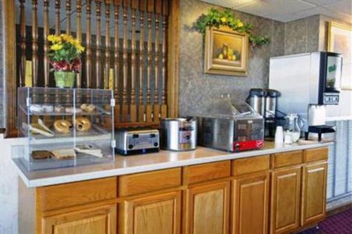 фото отеля Americas Best Value Inn Riverside Pell City
