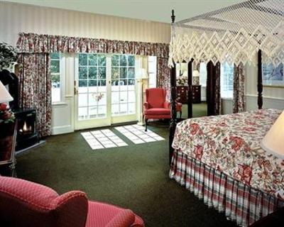фото отеля The Chatham Wayside Inn