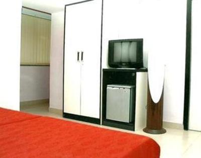 фото отеля Neeranand Regency