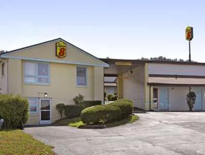 фото отеля Super 8 North East/Erie