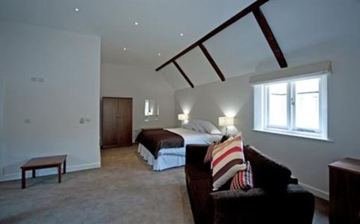 фото отеля Farncombe Estate Centre Broadway