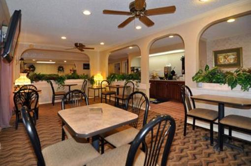 фото отеля Mockingbird Inn & Suites