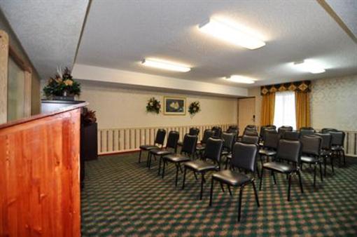 фото отеля Mockingbird Inn & Suites