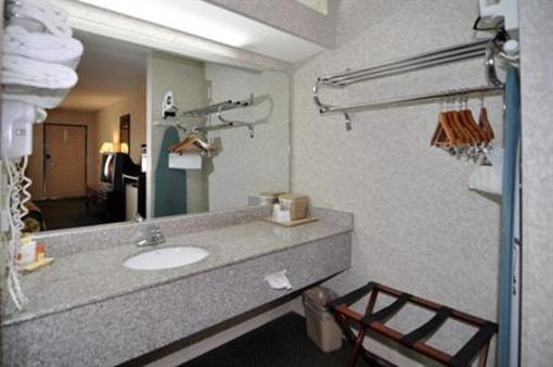 фото отеля Mockingbird Inn & Suites