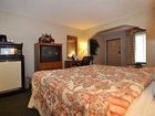фото отеля Mockingbird Inn & Suites