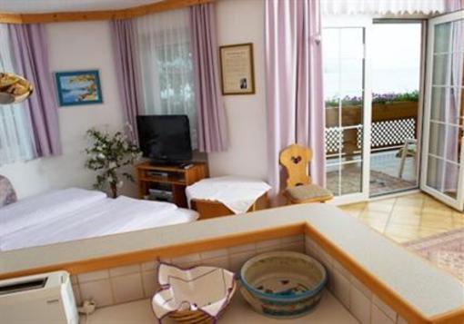 фото отеля Seefels Appartements