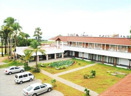 фото отеля Nalla Eco Beach Resort