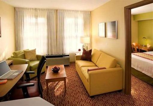 фото отеля TownePlace Suites Newark Silicon Valley
