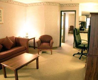 фото отеля Cypress Inn & Suites