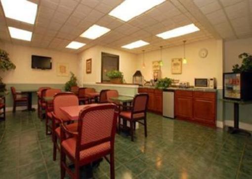 фото отеля Quality Inn Massena