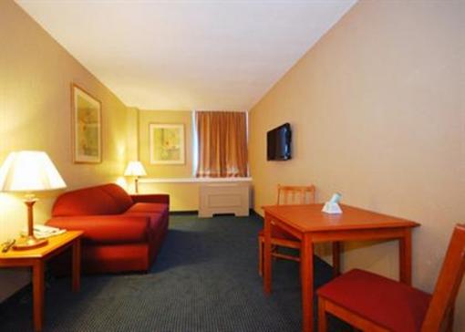 фото отеля Quality Inn Massena
