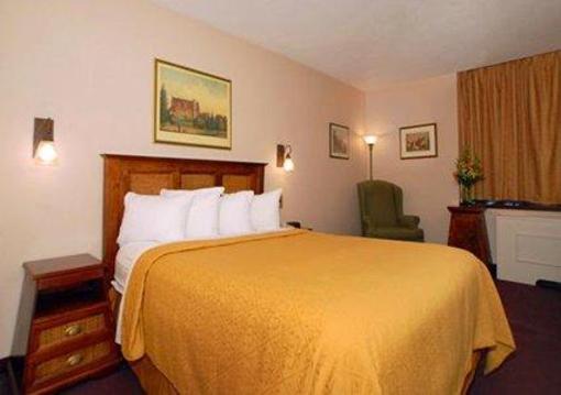 фото отеля Quality Inn Massena