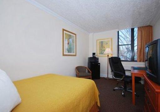 фото отеля Quality Inn Massena