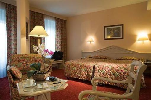 фото отеля Hotel Bristol Mulhouse