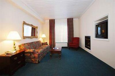 фото отеля McCoy's Inn & Conference Center