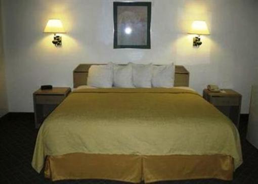 фото отеля Quality Inn & Suites Albuquerque