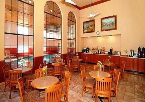 фото отеля Quality Inn & Suites Albuquerque