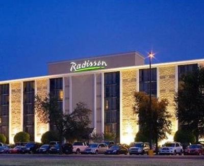 фото отеля Radisson Hotel Ft Worth - Fossil Creek